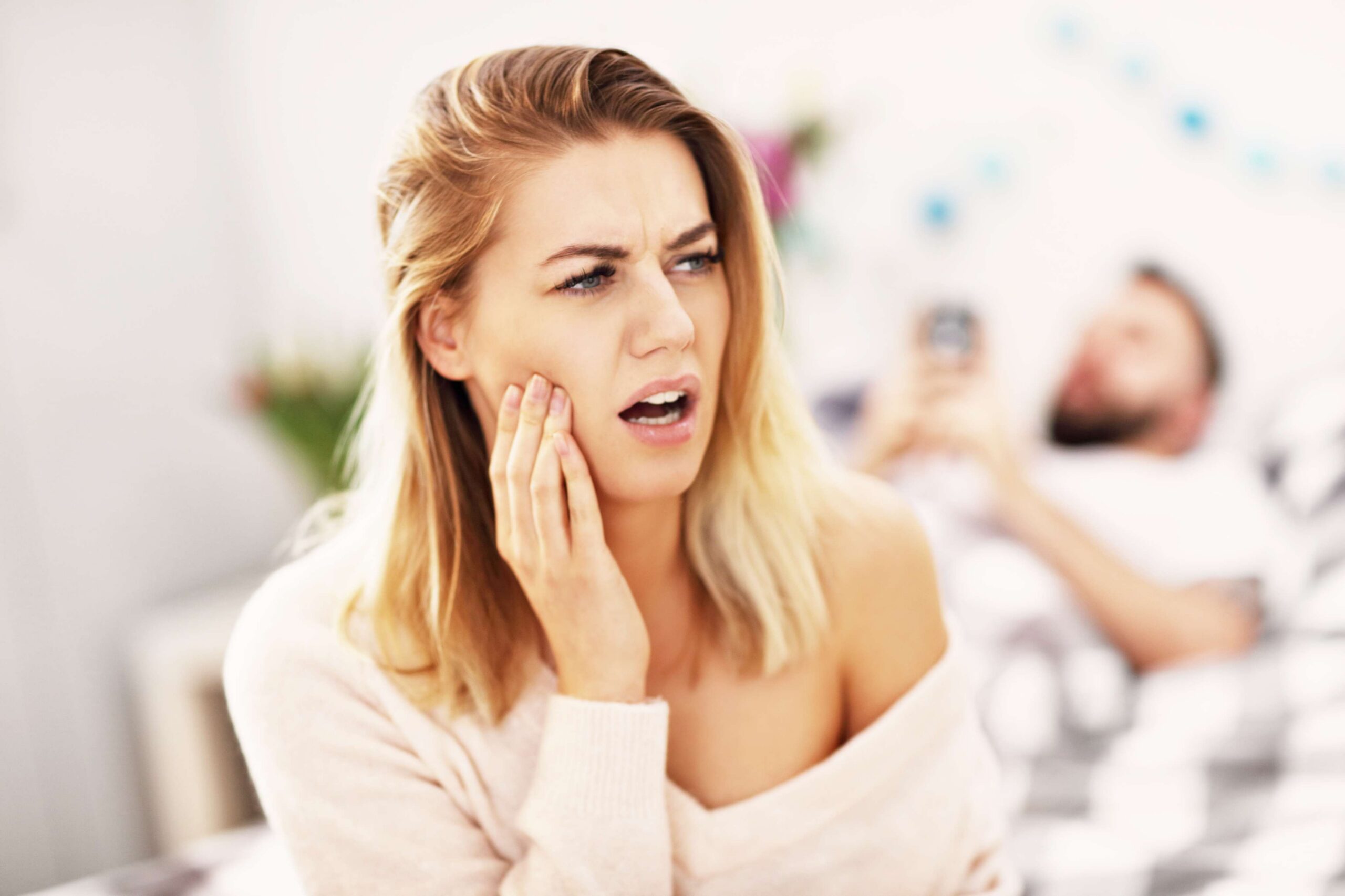 Featured image for “When Tooth Pain Needs Urgent Dental Care”